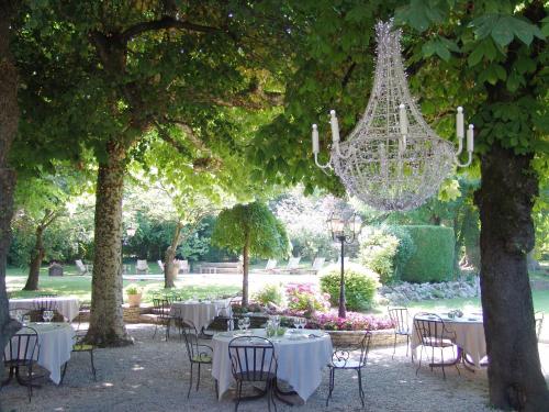 hotel restaurant chavant