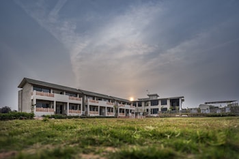 The Palpur Fort A Kuno Wildlife Resort,,4 star
