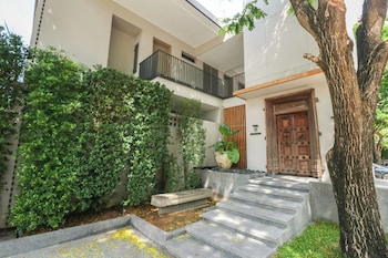 villa de time the capacious luxury pool villa