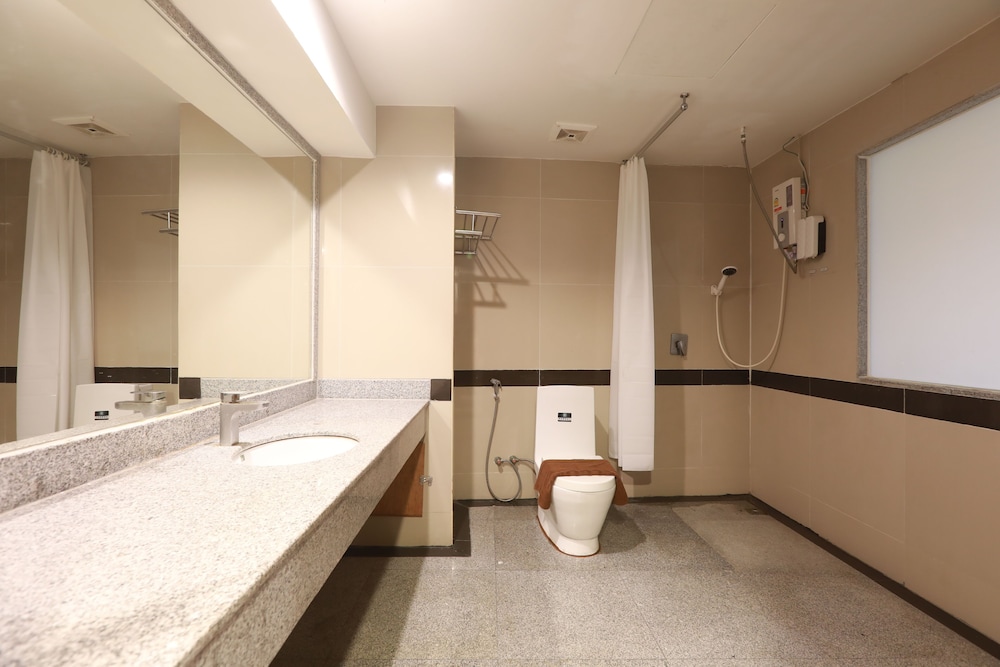 the class boutique hotel