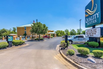 quality suites maumelle little rock nw