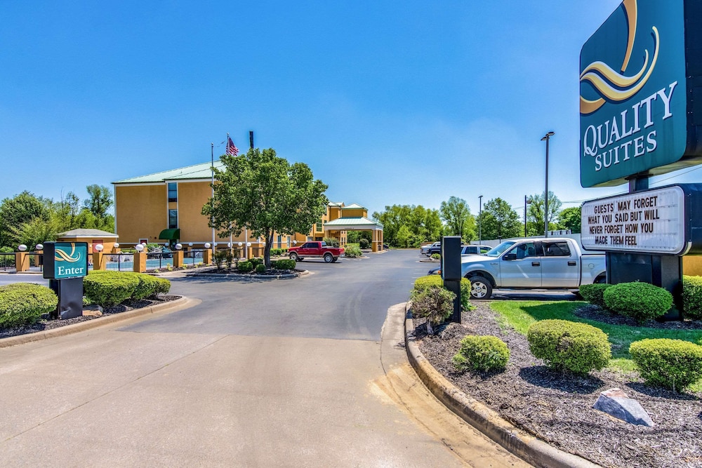 quality suites maumelle little rock nw