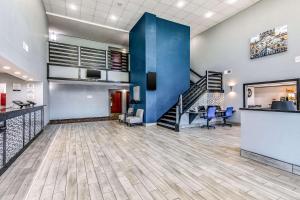 quality suites maumelle little rock nw