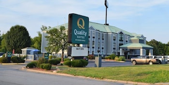 quality suites maumelle little rock nw