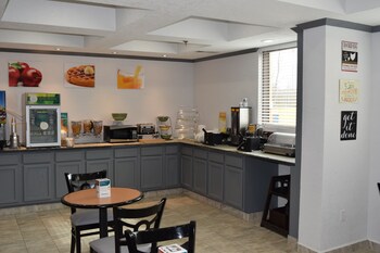 quality suites maumelle little rock nw