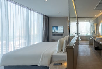 Akara Hotel Pattaya,,4 star