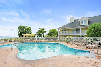 kelleys island venture resort