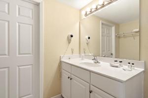 kelleys island venture resort