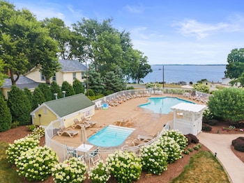 kelleys island venture resort