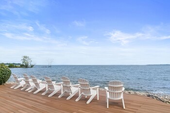 kelleys island venture resort