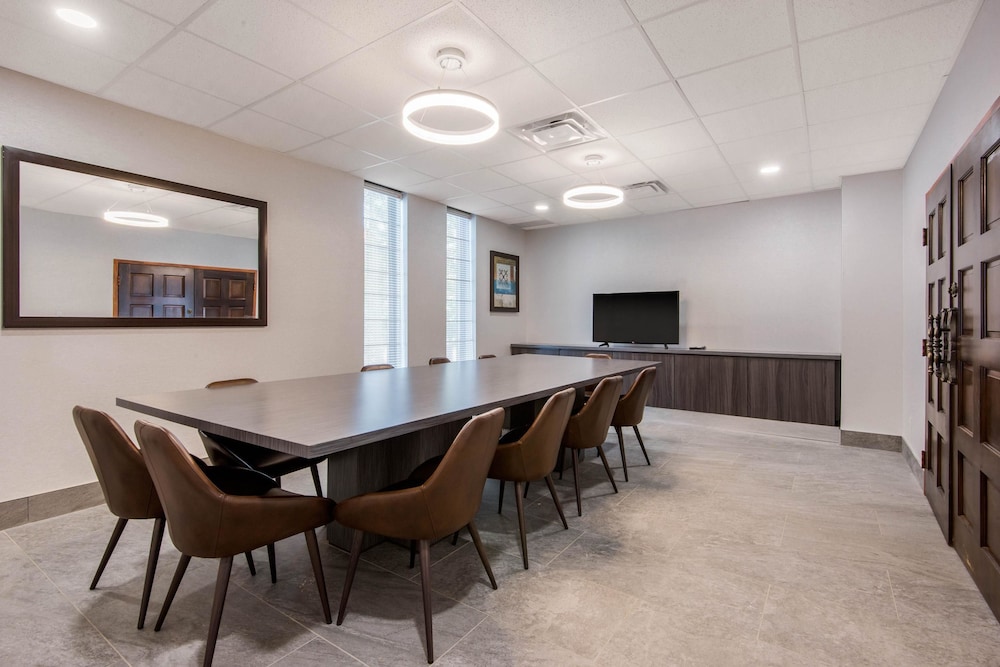 quality inn and conference centre