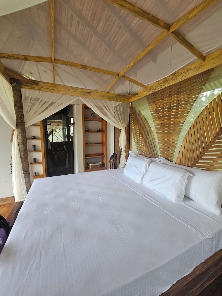 buru nature hotel