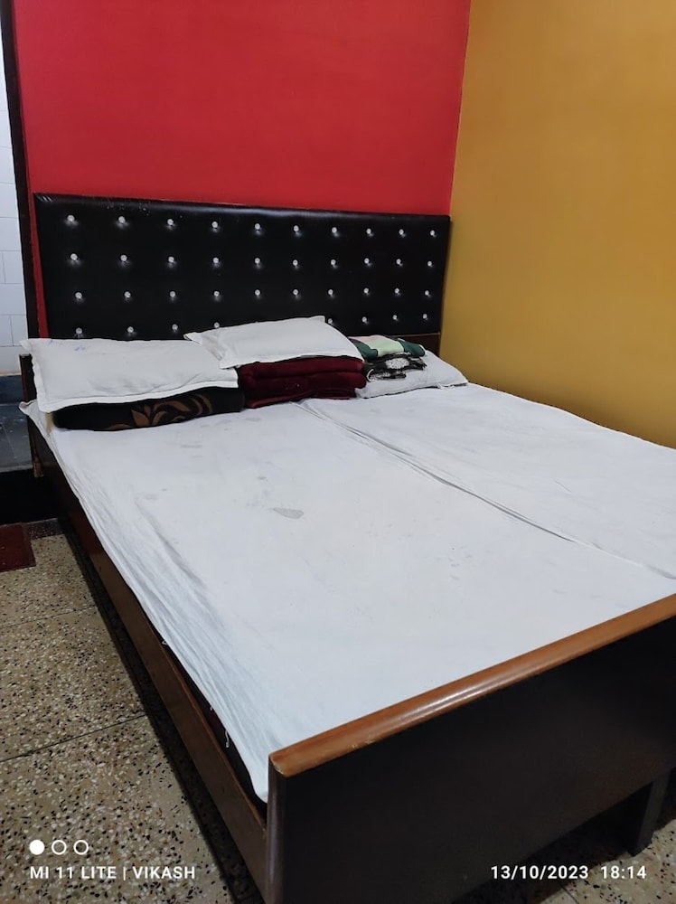 hotel mukta