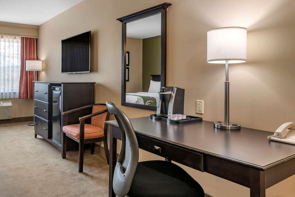 quality inn and suites quispamsis