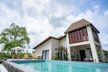 maira resort and convention centre