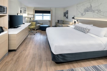 the insignia hotel sarnia a tribute portfolio hotel