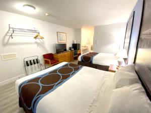 super 8 by wyndham sicamous