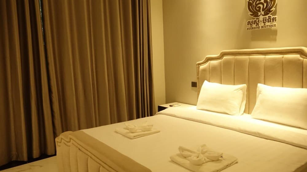 soursdeisawadeeboutique