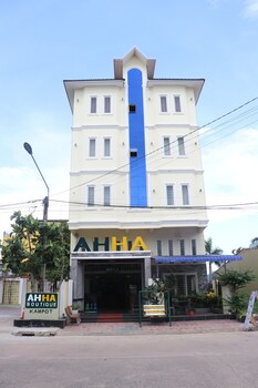 ahha boutique kampot