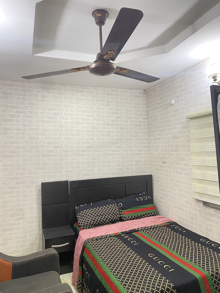 divine villa and resorts ltd