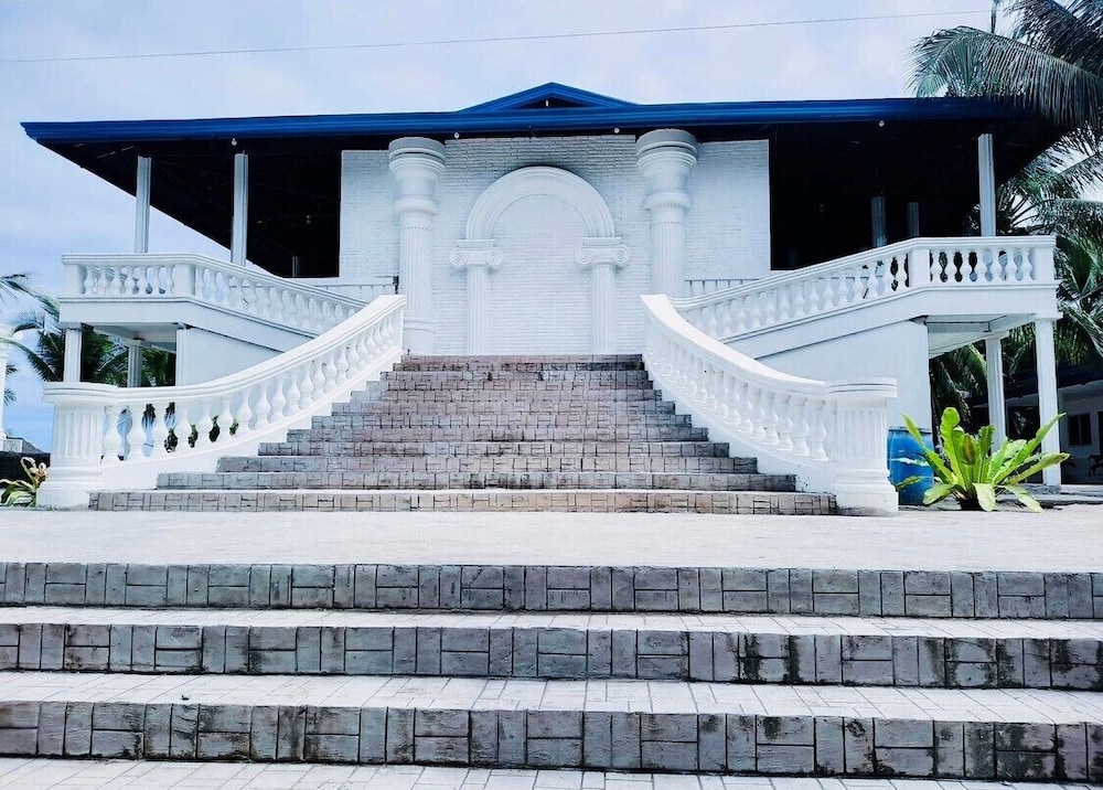 paradiso davao beachfront hotel and resort
