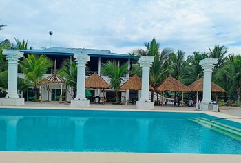 paradiso davao beachfront hotel and resort
