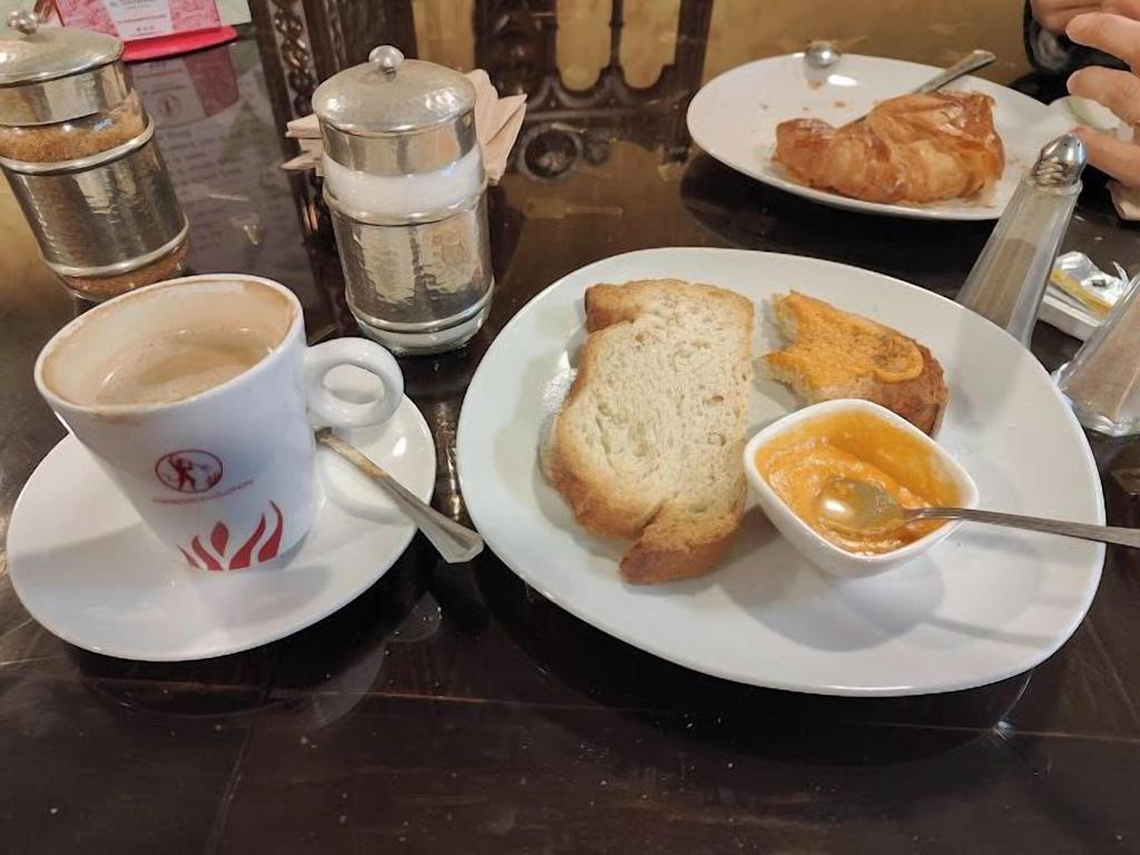 hotel arganda