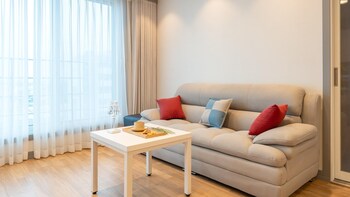 donghae hill stay pension