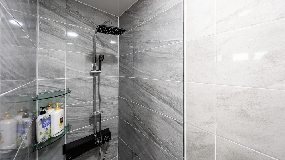 donghae hill stay pension