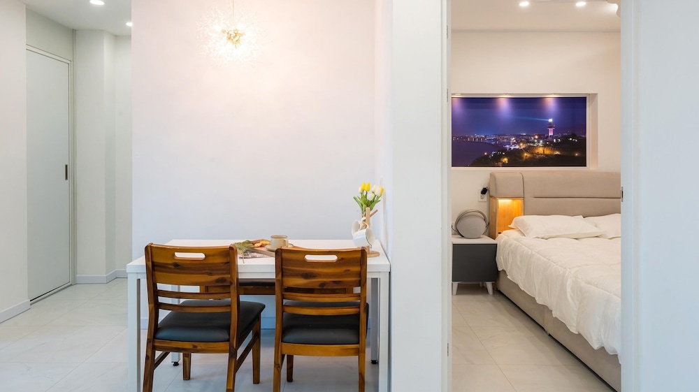 donghae hill stay pension