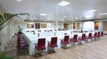 jaypee greens atlantic the club