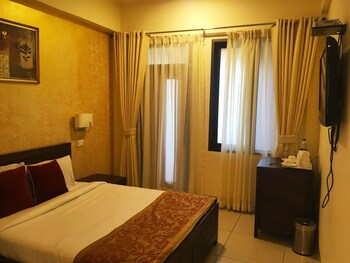 jaypee greens atlantic the club