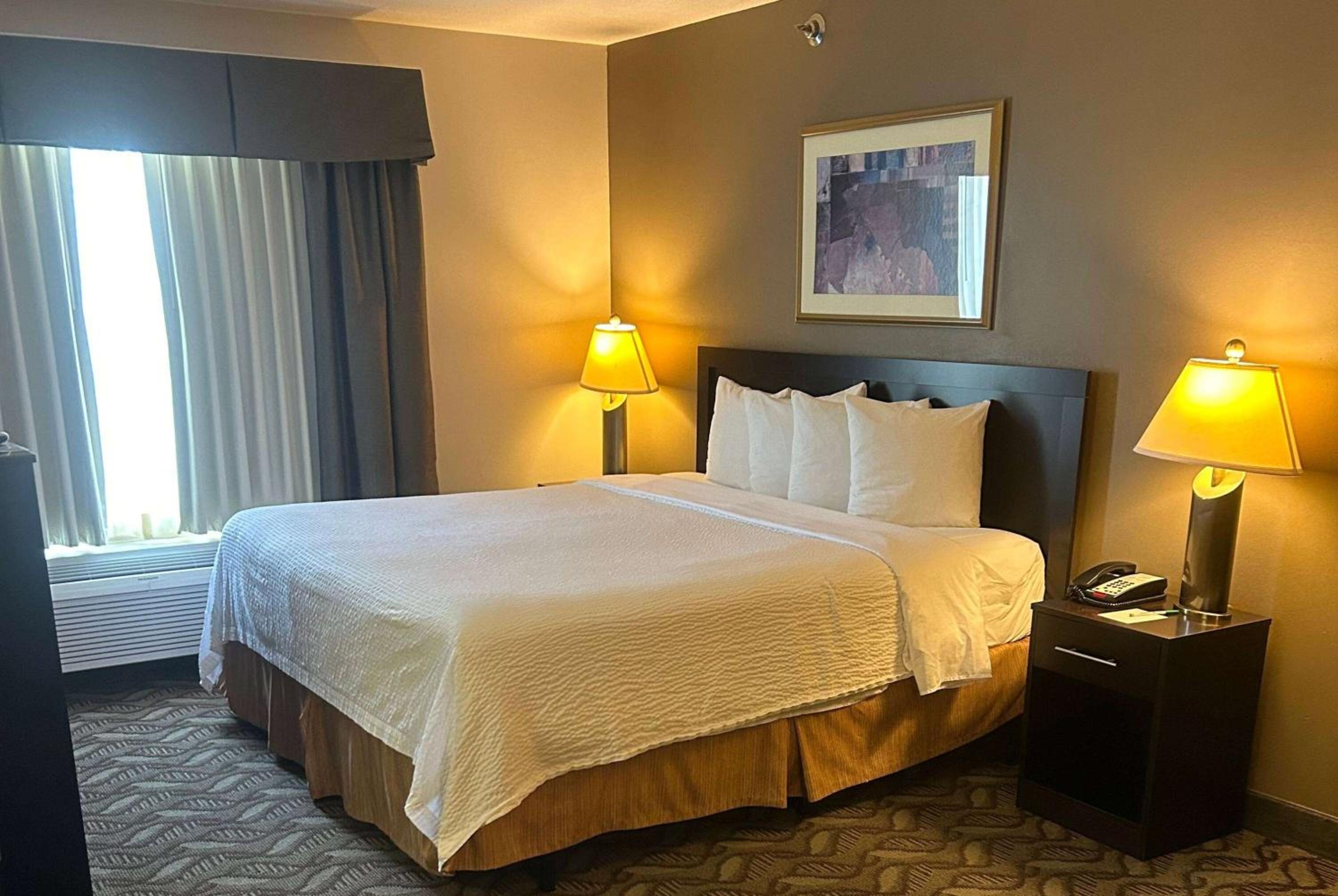hampton inn mchenry