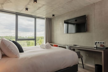 ki space hotel and spa near disneyland paris