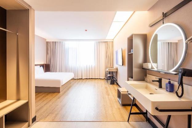hanting hotel xuchang bayi road