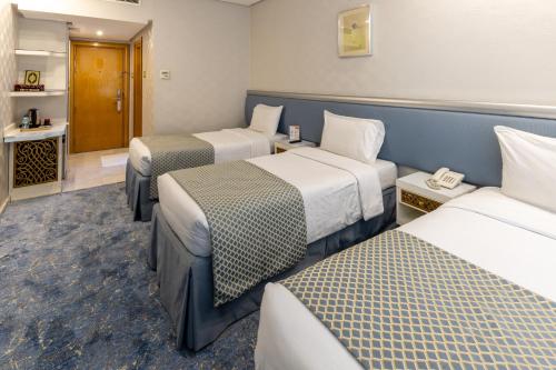 montana al azizia hotel