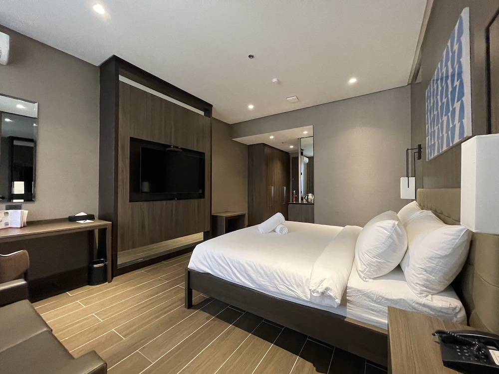 hotel a and a quezon city powered by cocotel