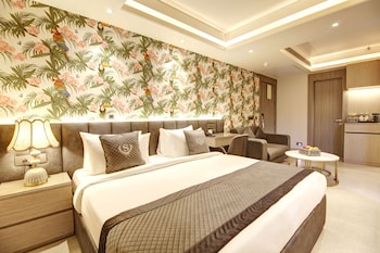 hotel seven heaven lawrence road