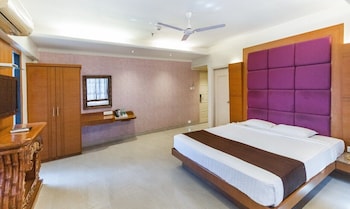 hotel seven heaven lawrence road