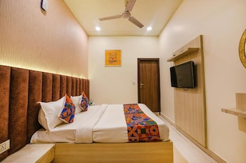 hotel seven heaven lawrence road