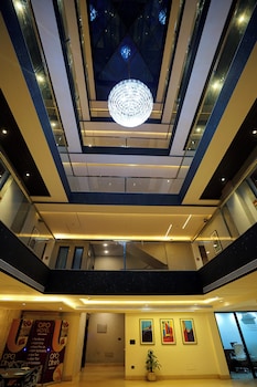 opo hotel iffco chowk