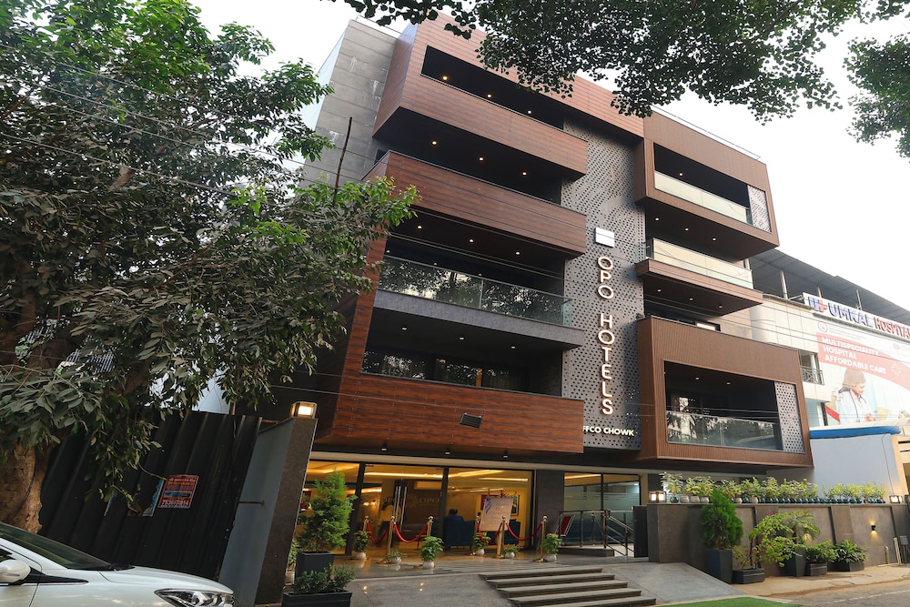 opo hotel iffco chowk