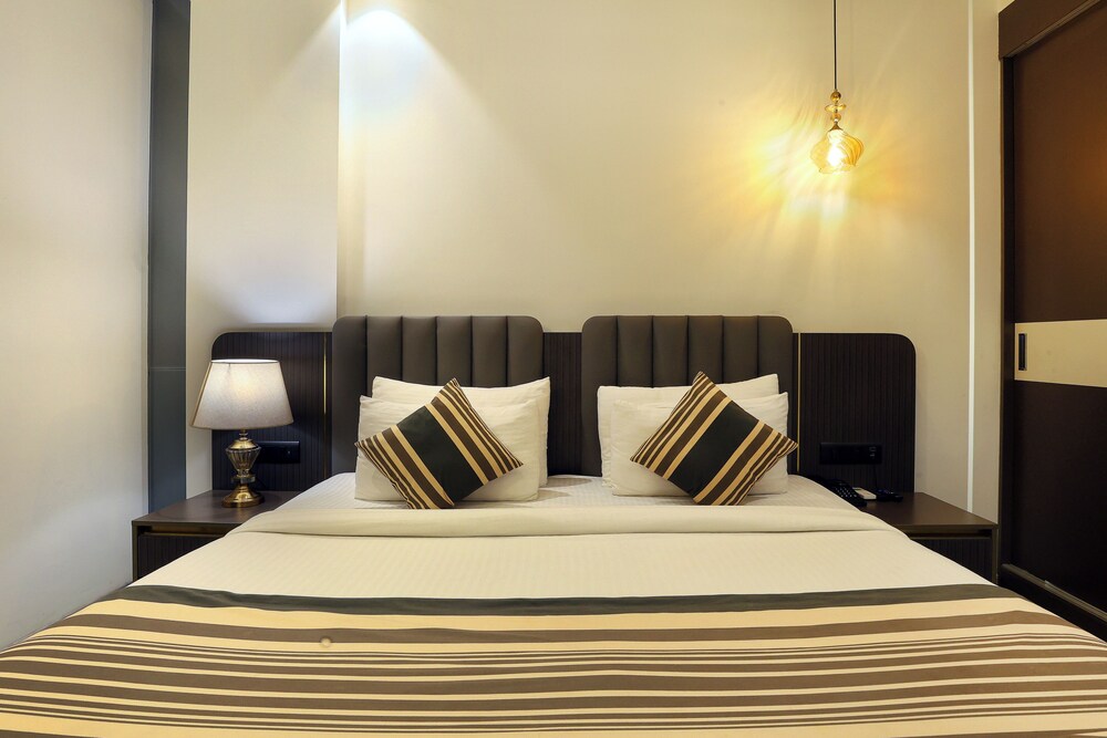 opo hotel iffco chowk