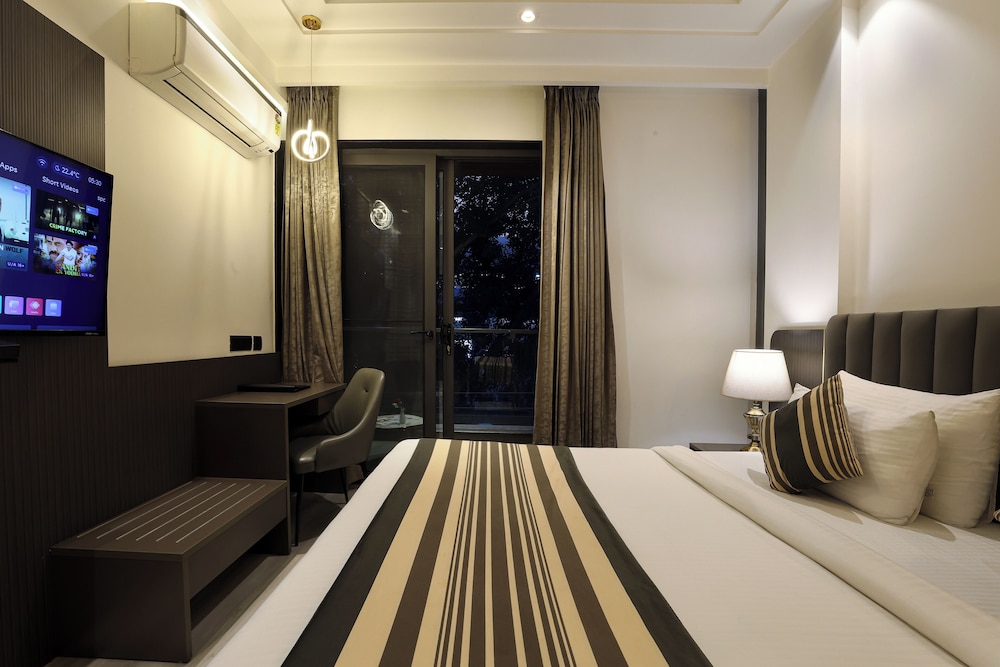 opo hotel iffco chowk