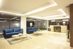 Opo Hotel Iffco Chowk,,2.5 star