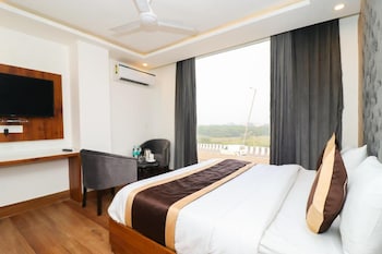 del fox hotel delhi airport