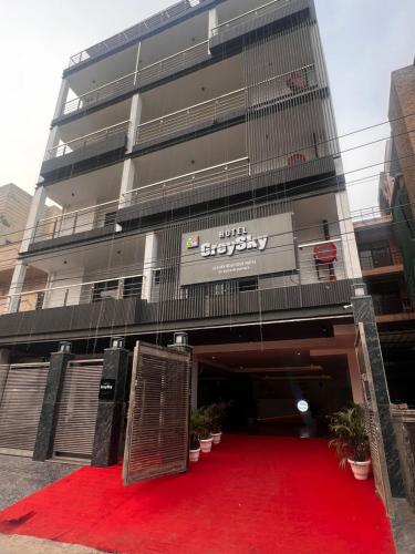 hotel grey sky