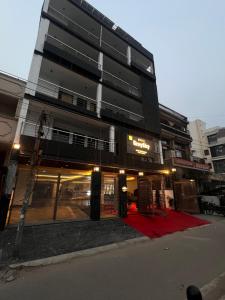 Hotel Grey Sky,,2 star