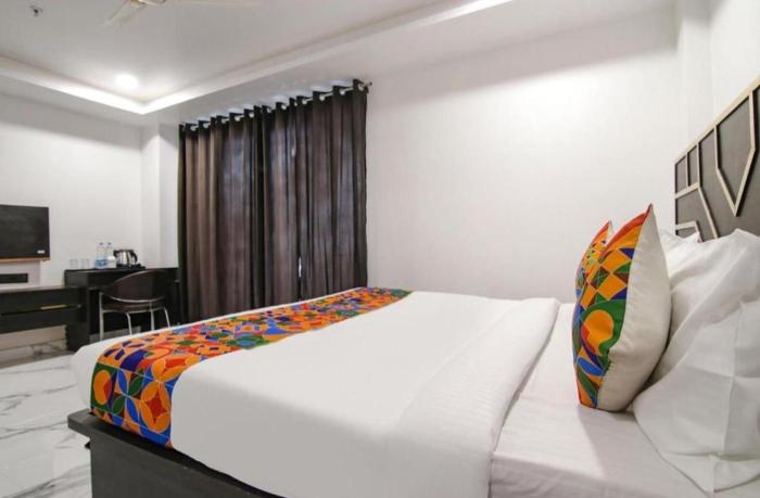 hotel grey sky