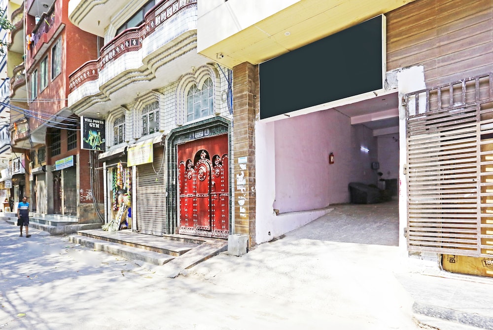 twamev punjabi bagh